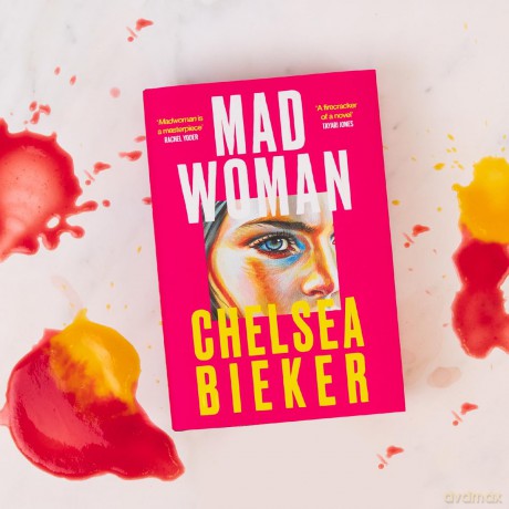 Madwoman - Chelsea Bieker [KSIĄŻKA]