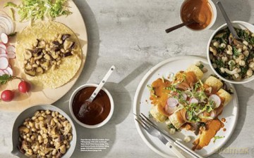Mastering the Art of Plant-Based Cooking: Vegan Recipes, Tips, and Techniques ((A Cookbook)) - Joe Yonan [KSIĄŻKA]