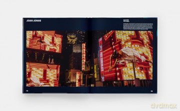 Midnight Moment: A Decade of Artists in Times Square - Jean Cooney [KSIĄŻKA]
