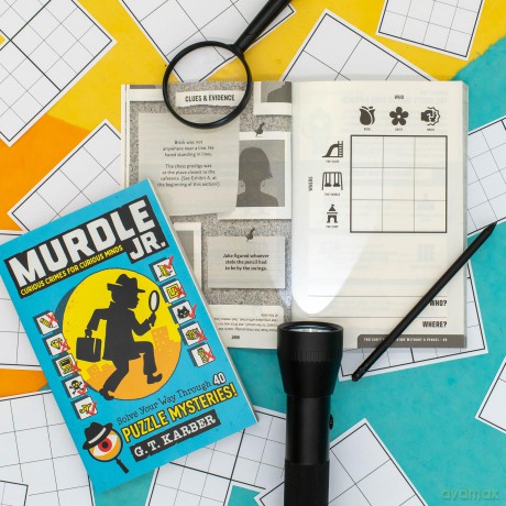 Murdle Jr.: Curious Crimes for Curious Minds: Solve Your Way Through 40 Puzzle Mysteries!: 1 (Murdle Jr. Puzzles) - G T Karber [KSIĄŻKA]