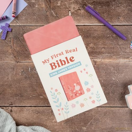 My First Real Bible (Girls' Cover): King James Version - Compiled by Barbour Staff [KSIĄŻKA]