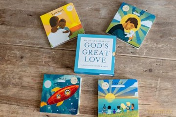 My Little Library of God's Great Love: Loved, Found, Near, Known - Lloyd Jones Sally [KSIĄŻKA]
