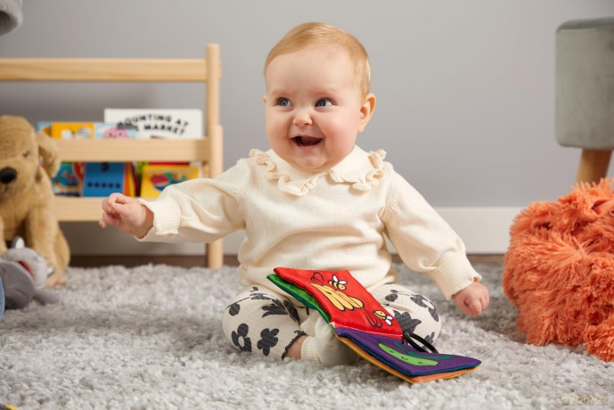 Nature Baby Crinkle Fabric Stroller Book - Mudpuppy [KSIĄŻKA]