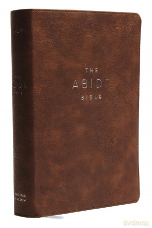 NKJV, Abide Bible, Leathersoft, Brown, Red Letter, Comfort Print: Holy Bible, New King James Version - Thomas Nelson [KSIĄŻKA]