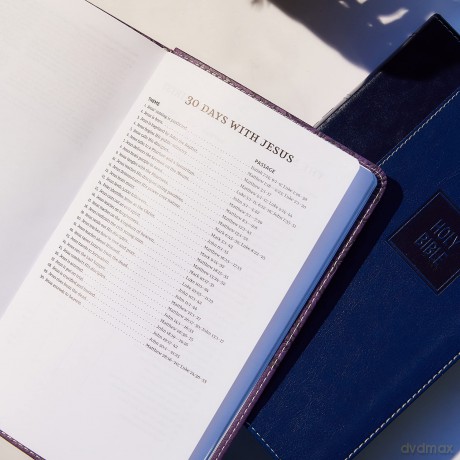 NKJV, Deluxe Gift Bible, Leathersoft, Gray, Red Letter, Comfort Print: Holy Bible, New King James Version - Thomas Nelson [KSIĄŻKA]