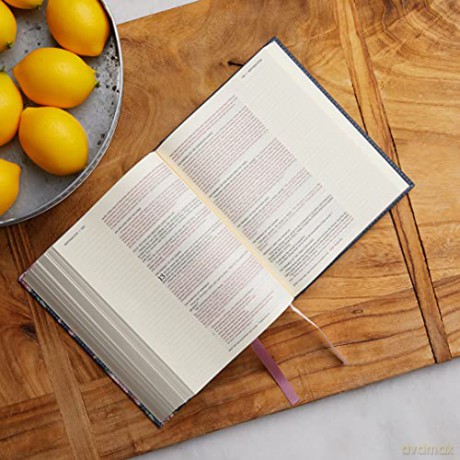 NKJV, Journal the Word Bible, Cloth over Board, Gray, Red Letter, Comfort Print: Reflect, Journal, or Create Art Next to Your Favorite Verses - Thomas Nelson [KSIĄŻKA]