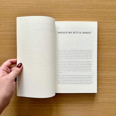 Off-Earth: Ethical Questions and Quandaries for Living in Outer Space - Erika Nesvold [KSIĄŻKA]