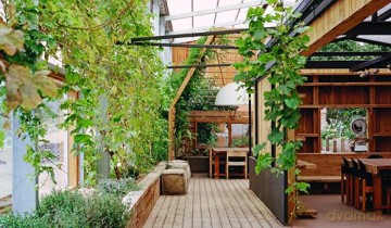 Outside In: Thoughtful interiors inspired by the natural world - Lauren Camilleri [KSIĄŻKA]