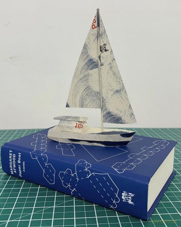 Paper Boat: New and Selected Poems 1961-2023 - Margaret Atwood [KSIĄŻKA]