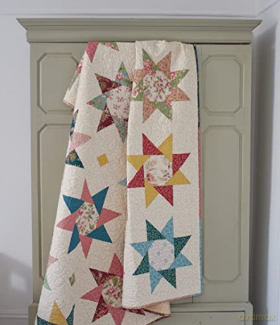 Quilts from Quarters: 12 Clever Quilt Patterns to Make from Fat or Long Quarters - Pam Lintott [KSIĄŻKA]
