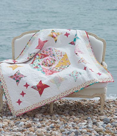 Quilts from Quarters: 12 Clever Quilt Patterns to Make from Fat or Long Quarters - Pam Lintott [KSIĄŻKA]