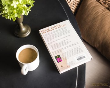 Remain in His Love: 90 Devotions to Help You Dig Deep and Draw Closer to God (A 90-Day Devotional) - Jackie Greene [KSIĄŻKA]