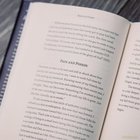 Rescue Story: Faith, Freedom, and Finding My Way Home - Zach Williams [KSIĄŻKA]