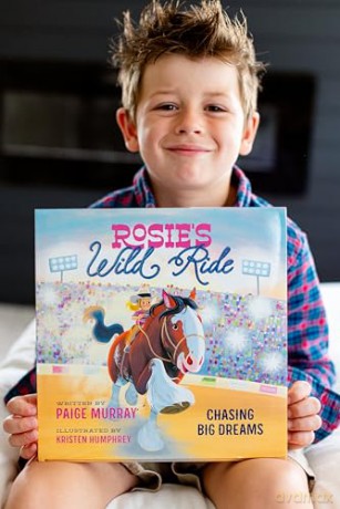 Rosie's Wild Ride: Chasing Big Rodeo Dreams - Paige Murray [KSIĄŻKA]