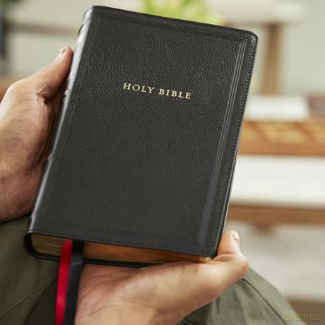 RSV Personal Size Bible with Cross References, Black Leathersoft, (Sovereign Collection) - Thomas Nelson [KSIĄŻKA]