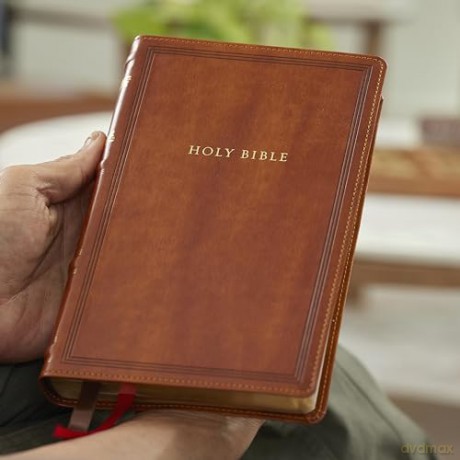 RSV Personal Size Bible with Cross References, Brown Leathersoft, (Sovereign Collection) - Thomas Nelson [KSIĄŻKA]