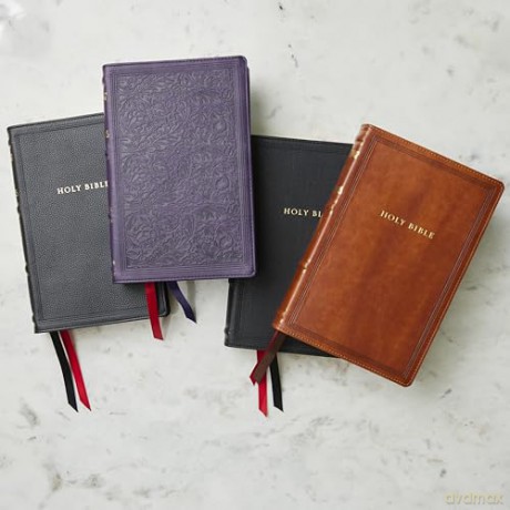 RSV Personal Size Bible with Cross References, Purple Leathersoft, (Sovereign Collection) - Thomas Nelson [KSIĄŻKA]