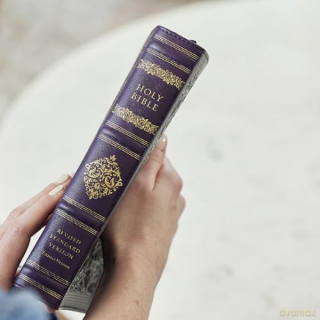 RSV Personal Size Bible with Cross References, Purple Leathersoft, Thumb Indexed, (Sovereign Collection) - Thomas Nelson [KSIĄŻKA]
