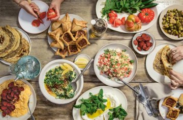 Sofra: Lebanese Recipes to Share - Karima Hazim Chatila [KSIĄŻKA]