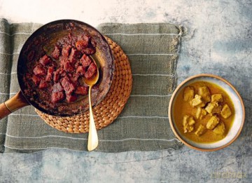 SRI OWEN INDONESIAN FOOD HB: The new edition by award-winning food writer, with 20 new recipes on modern cooking - Sri Owen [KSIĄŻKA]