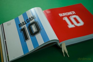 Tale of Two Halves: The History Of Football Video Games | Retro Gaming Book by Bitmap Books - Bitmap Books [KSIĄŻKA]