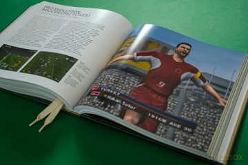 Tale of Two Halves: The History Of Football Video Games | Retro Gaming Book by Bitmap Books - Bitmap Books [KSIĄŻKA]