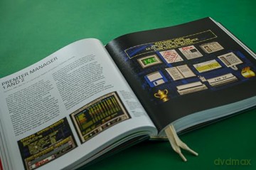Tale of Two Halves: The History Of Football Video Games | Retro Gaming Book by Bitmap Books - Bitmap Books [KSIĄŻKA]