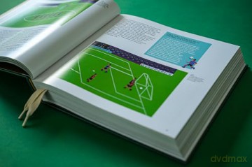 Tale of Two Halves: The History Of Football Video Games | Retro Gaming Book by Bitmap Books - Bitmap Books [KSIĄŻKA]