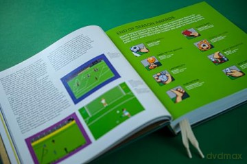 Tale of Two Halves: The History Of Football Video Games | Retro Gaming Book by Bitmap Books - Bitmap Books [KSIĄŻKA]