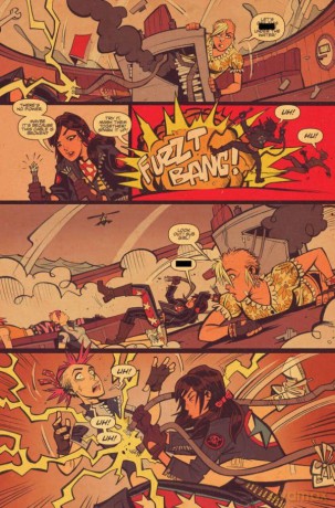 Tank Girl Trilogy Box Set (GOLD, WORLD WAR, 2 GIRLS 1 TANK): Gold, World War Tank Girl and Tank Girl: Two Girls, One Tank - Alan Martin [KSIĄŻKA]