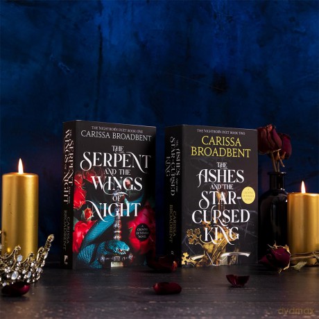 The Ashes and the Star-Cursed King: The must-read Sunday Times Bestselling romantasy sensation, second novel in the Crowns of Nyaxia series - Carissa Broadbent [KSIĄŻKA]