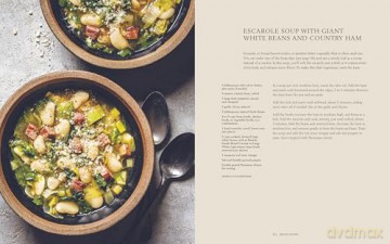 The Bean Book: 100 Recipes for Cooking with All Kinds of Beans, from the Rancho Gordo Kitchen: 100 Recipes for Cooking with All Kinds of Beans, from the Rancho Gordo Kitchen - Steve Sando [KSIĄŻKA]