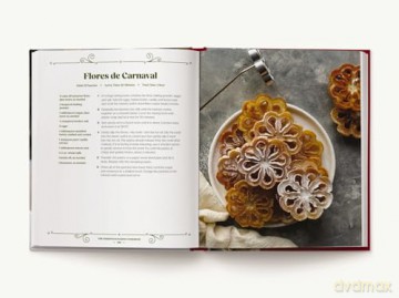 The Christmas Baking Cookbook: 'Tis the Season for 100+ Festive Treats [KSIĄŻKA]