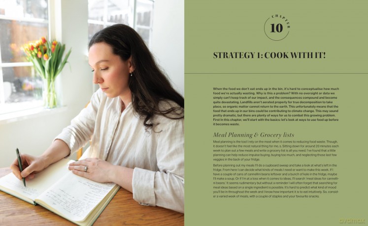 The Conscious Kitchen: A Beginner's Guide to Creating a Sustainable, No-Waste Kitchen for a Healthier Home and Planet - Immy Lucas [KSIĄŻKA]