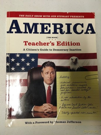 The Daily Show with Jon Stewart Presents America (the Book): A Citizen's Guide to Democracy Inaction - Jon Stewart [KSIĄŻKA]