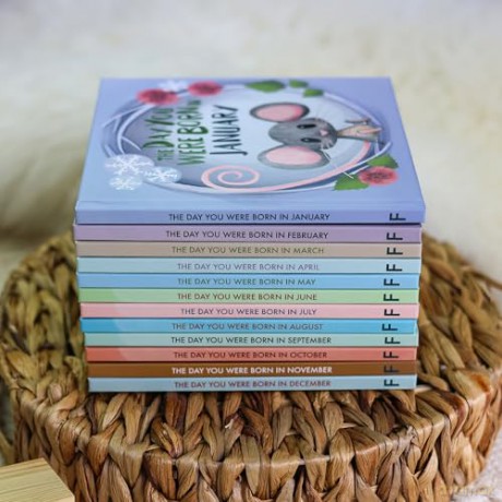 The Day You Were Born In April: A Baby Birth Gift Book - Lucy Tapper [KSIĄŻKA]