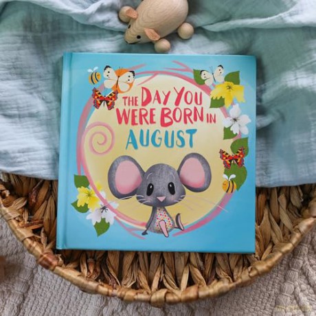The Day You Were Born In August: A Baby Birth Gift Book - Lucy Tapper [KSIĄŻKA]