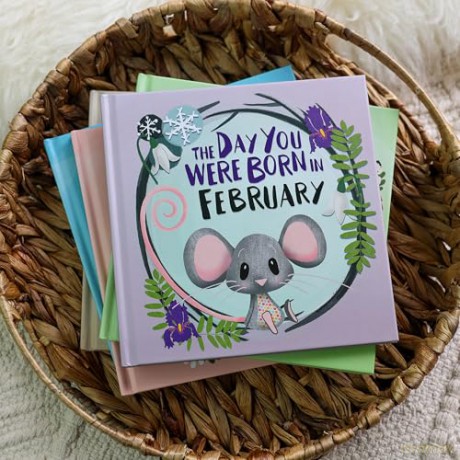The Day You Were Born In February: A Baby Birth Gift Book - Lucy Tapper [KSIĄŻKA]