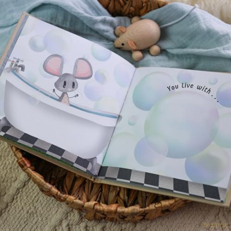 The Day You Were Born In March: A Baby Birth Gift Book - Lucy Tapper [KSIĄŻKA]