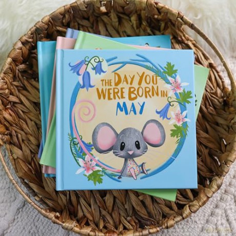 The Day You Were Born In May: A Baby Birth Gift Book - Lucy Tapper [KSIĄŻKA]