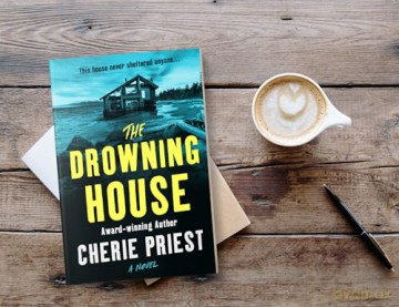 The Drowning House - Cherie Priest [KSIĄŻKA]
