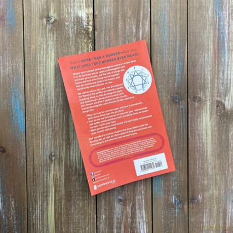 The Enneagram for Teens: A Complete Guide to Self-Discovery and Spiritual Growth - Ainsley Britain [KSIĄŻKA]