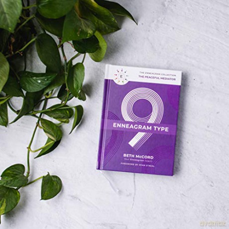 The Enneagram Type 9: The Peaceful Mediator (The Enneagram Collection) - Beth McCord [KSIĄŻKA]