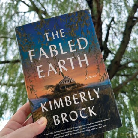 The Fabled Earth - Kimberly Brock [KSIĄŻKA]
