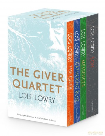 The Giver Quartet Box Set: The Giver, Gathering Blue, Messenger, Son - Lois Lowry [KSIĄŻKA]