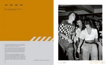 The Hacienda: Threads: Foreword by Peter Hook - Rebecca Hook [KSIĄŻKA]