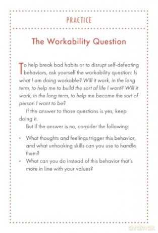 The Happiness Trap Cards: 50 ACT-Based Prompts, Practices, and Reflections to Help You Stop Struggling and Start Living - Russ Harris [KSIĄŻKA]