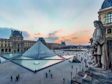 The Louvre: A Guide to Art - Dominique de Font-Réaulx [KSIĄŻKA]