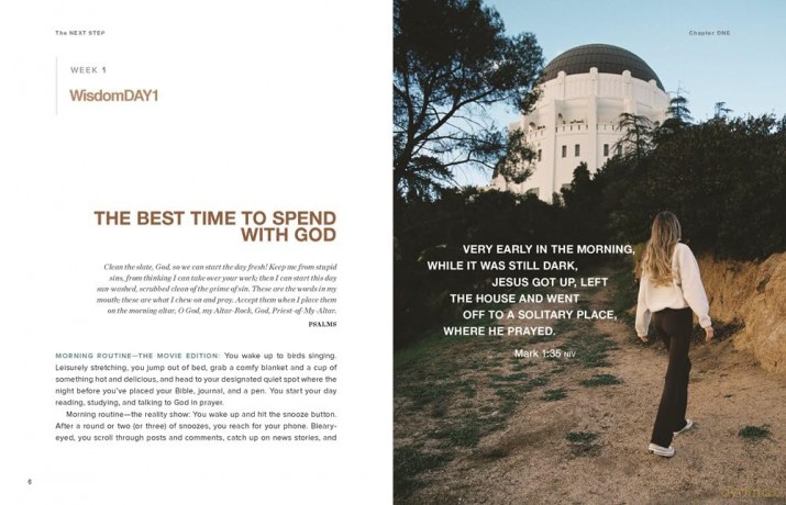 The Next Step: 50 Devotions to Find Your Way Forward (Whoa, That's Good: Wisdom) - Sadie Robertson Huff [KSIĄŻKA]