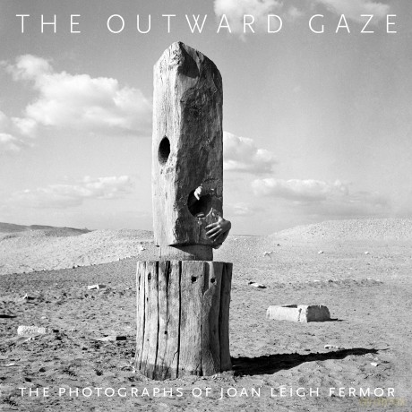 The Outward Gaze: The Photographs of Joan Leigh Fermor - Olivia Stewart [KSIĄŻKA]